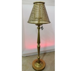 Candeliere abatjour da tavolo mod. Cross dorato con parafiamma in vetro H 100 cm
