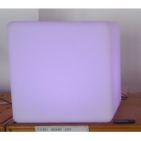 Cubo luminoso cm 40 led multicolor con spina e telecomando