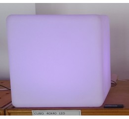 Cubo luminoso cm 40 led multicolor con spina e telecomando